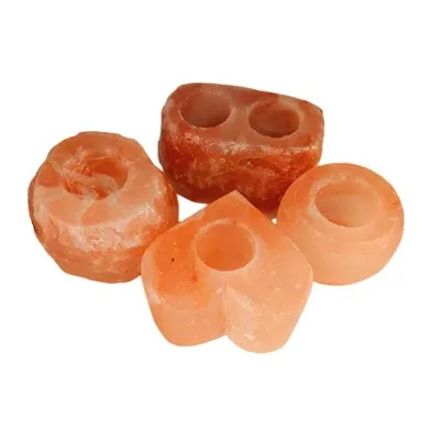 Изработен свещник от хималайска сол